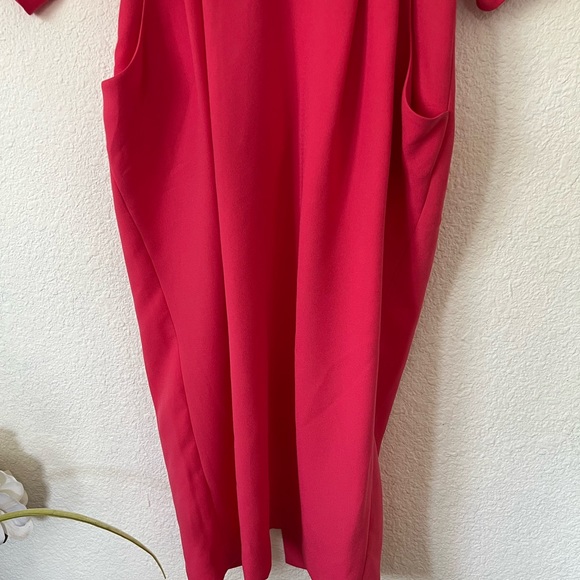 & Other Stories Batwing Open back Midi Dress 4. - Picture 5 of 12